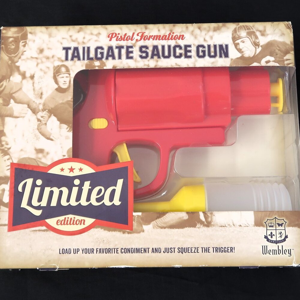 Wembley NFL Tailgate Sauce Dispenser Grill Novelty Gift NIB Vintage Collector